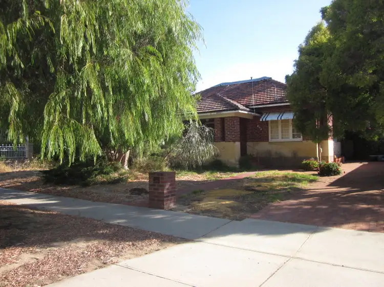 84 Banksia Terrace, Kensington WA 6151