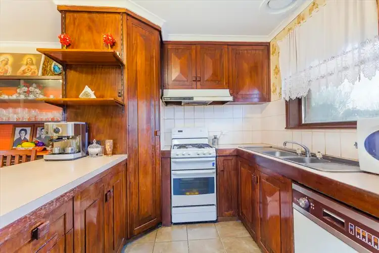 Fourth view of Homely house listing, 2 Diosma Court, Newcomb VIC 3219