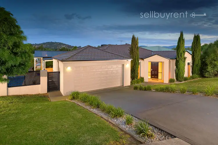 16 WHERNSIDE DRIVE, Wodonga VIC 3690