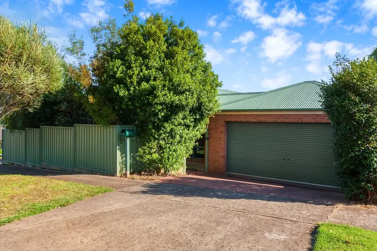 2 Janine Court, Drouin VIC 3818