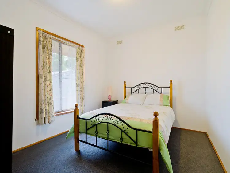 Fifth view of Homely house listing, 1 Gainsborough Street, Castlemaine VIC 3450