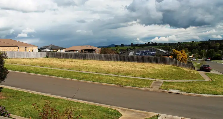 51 Dawson Drive, Warragul VIC 3820