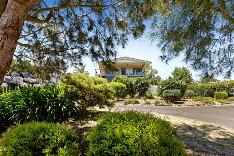 27 Goolgowie Street, Rosebud VIC 3939