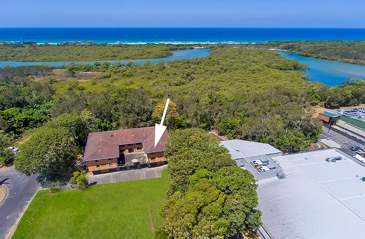10/4 Bindaree Way, Ocean Shores NSW 2483