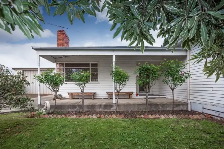 7 William Street, Romsey VIC 3434