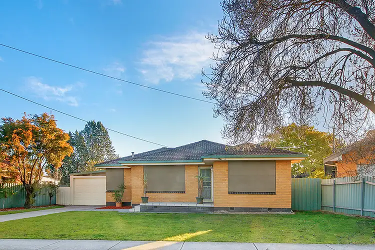 477 Kotthoff Street, Lavington NSW 2641