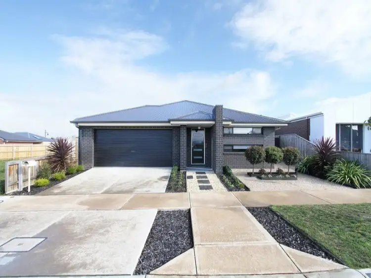 14 Billabong Avenue, Sale VIC 3850