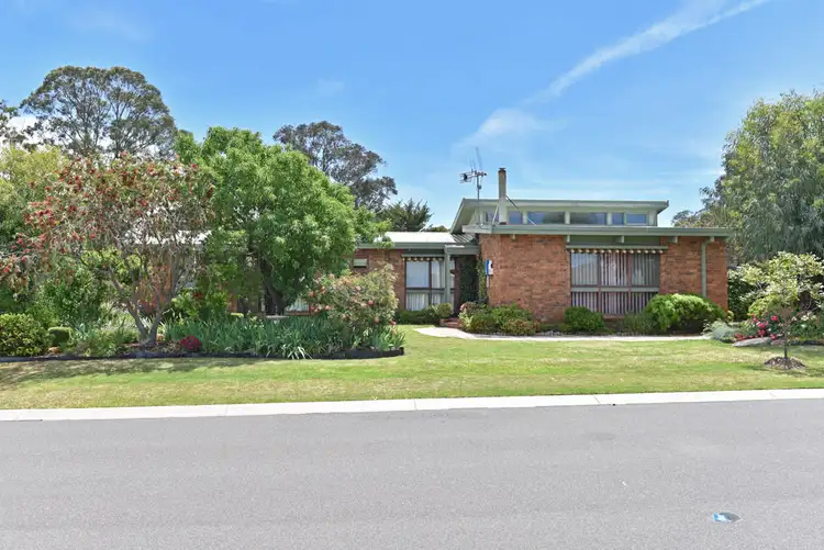 6 Dudley Street, Kangaroo Flat VIC 3555