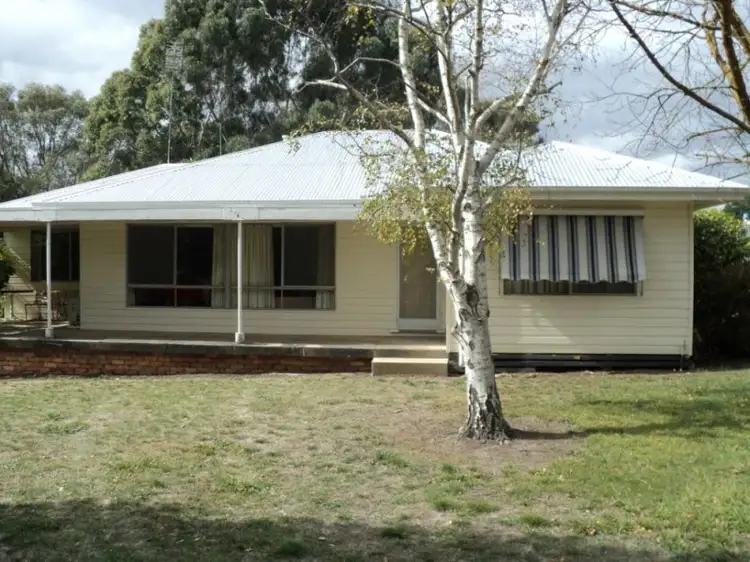 7 Bell Street, Glenthompson VIC 3293