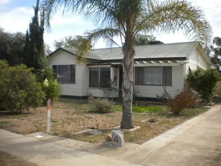 4 Kitchener Street, Leitchville VIC 3567