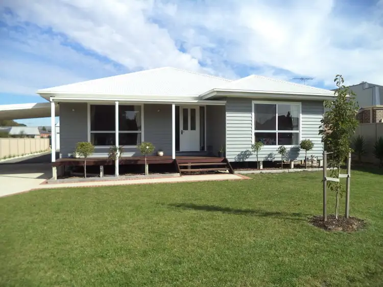 5 Walsh Street, Ballan VIC 3342