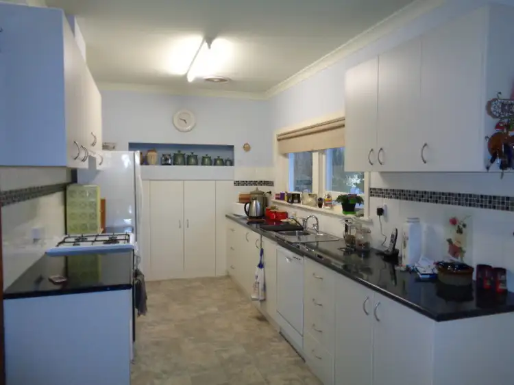 Fifth view of Homely house listing, 1 Morton St, Rochester VIC 3561