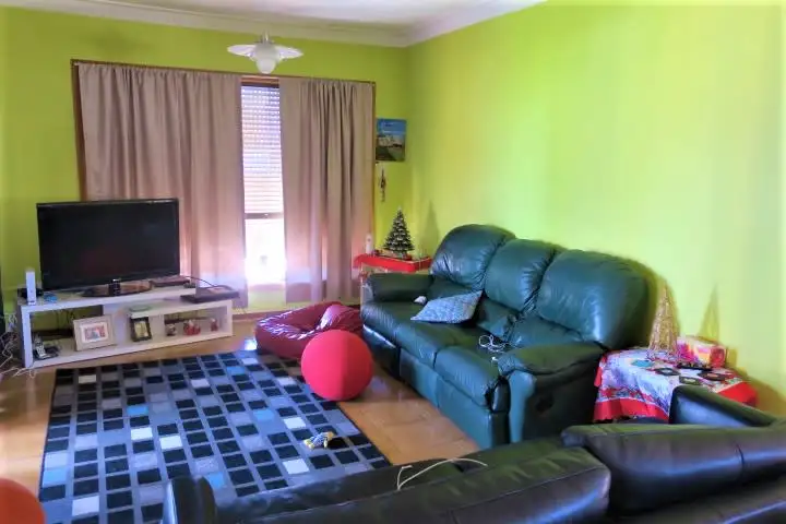 Fourth view of Homely house listing, 44 Parkstone Avenue, Pascoe Vale South VIC 3044