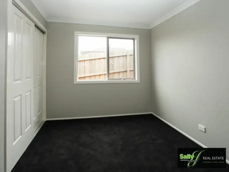 Seventh view of Homely unit listing, 2/35 Victoria Street, Drouin VIC 3818