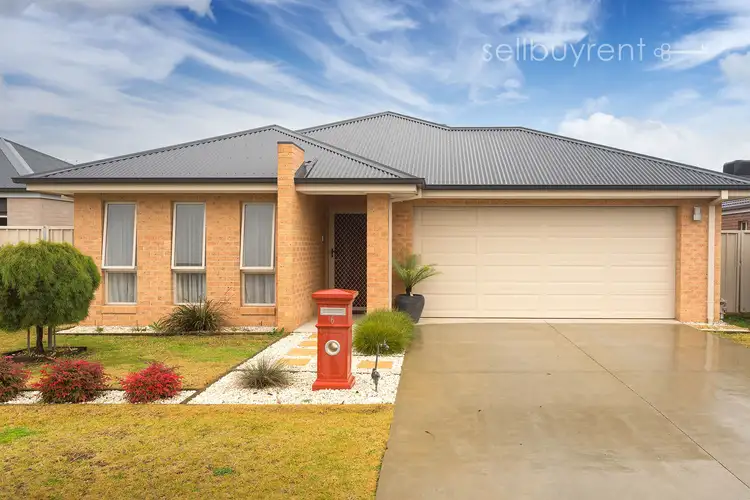 6 MACKEY STREET, Wodonga VIC 3690