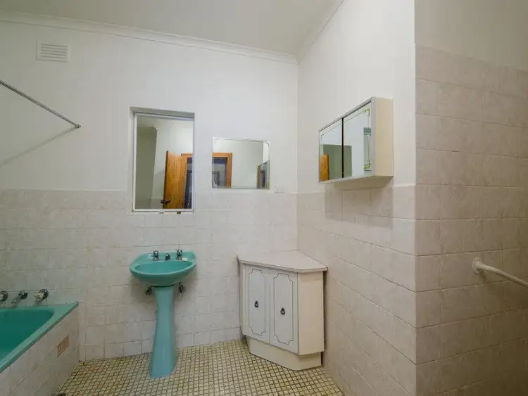 Fifth view of Homely house listing, 5 McGREGOR STREET, Mount Gambier SA 5290