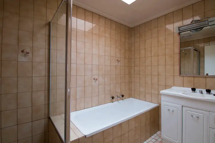 Sixth view of Homely townhouse listing, 2/428 Kotthoff Street, Lavington NSW 2641