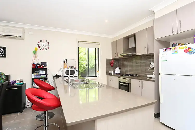 Fifth view of Homely house listing, 10 Lookout Way, Tarneit VIC 3029