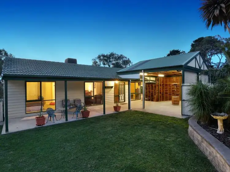 51 Johns Crescent, Mount Evelyn VIC 3796