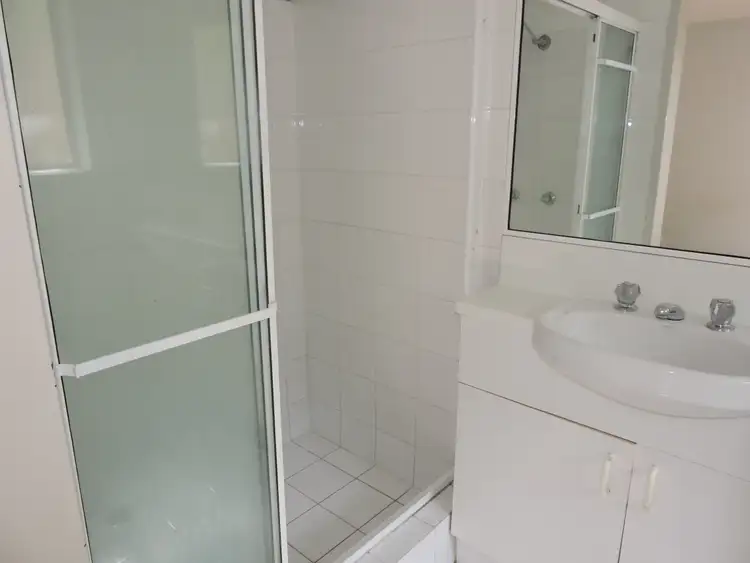 Sixth view of Homely apartment listing, 2/10 Union Street, Taringa QLD 4068