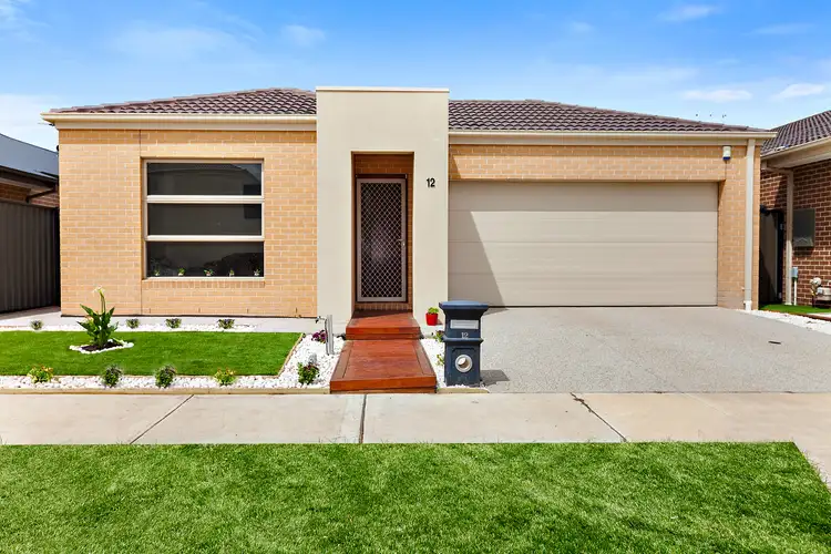 12 Shamrock Way, Truganina VIC 3029