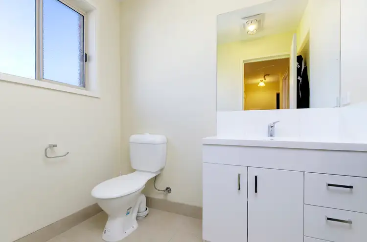 Fifth view of Homely unit listing, 2 + 3/3 Endeca Court, Lovely Banks VIC 3213
