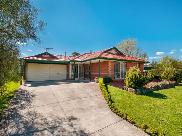 5 Rye Court, Romsey VIC 3434