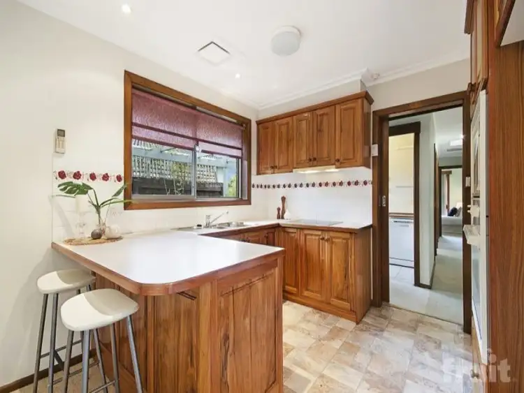 Sixth view of Homely house listing, 5 Madigan Court, Highton VIC 3216