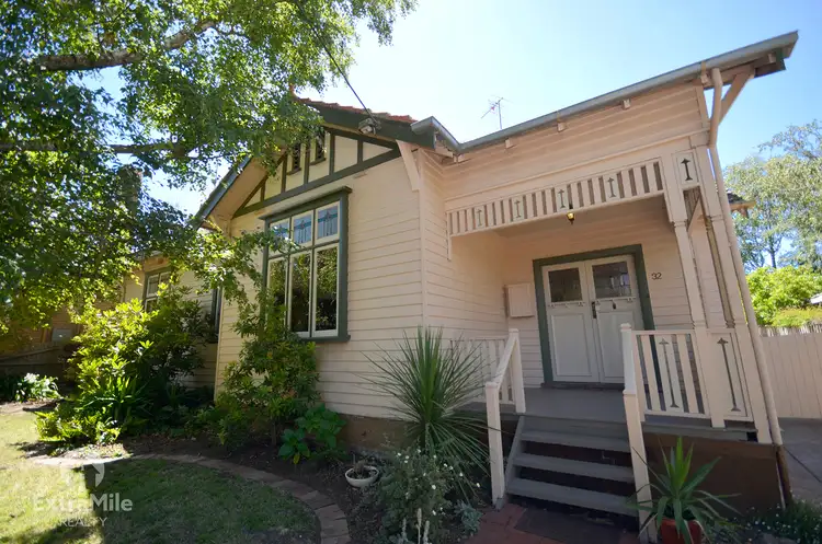 32 Victoria Avenue, Lake Wendouree VIC 3350