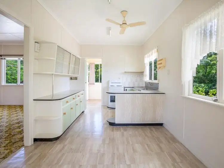 18 Wyndham Street, Tivoli QLD 4305