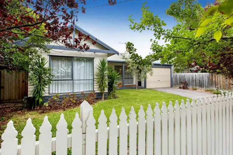 33 Ocean Street, Rosebud VIC 3939