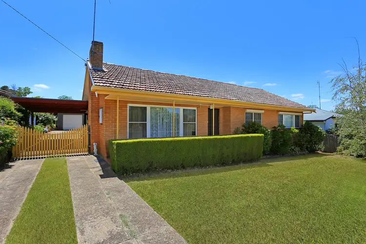 6 Cross Street, Hamilton VIC 3300