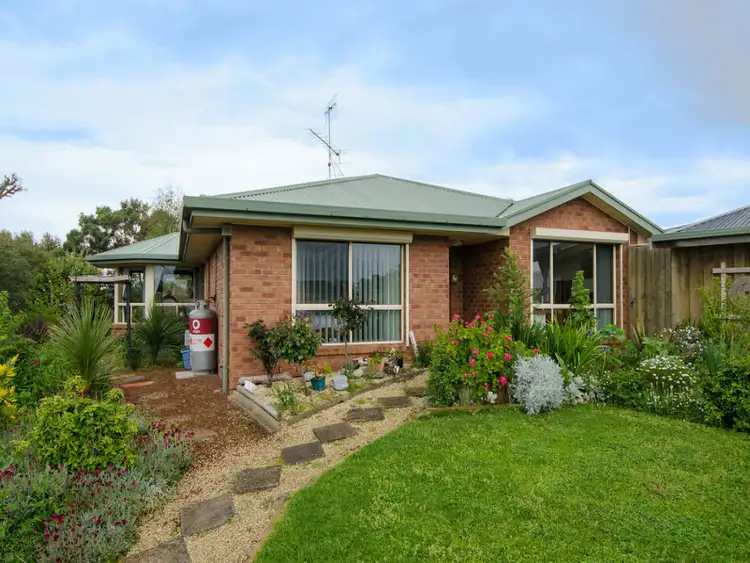 Second view of Homely house listing, 27 Sinclair Street, Mount Gambier SA 5290