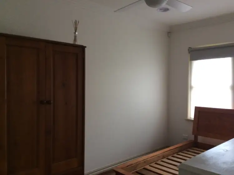 Fifth view of Homely house listing, 10 TRELOAR CRESCENT, Braybrook VIC 3019