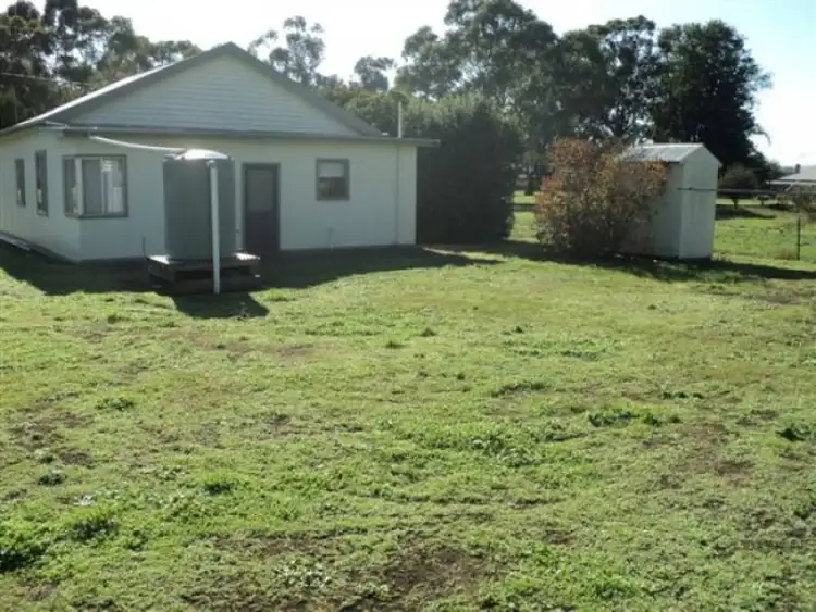 Fifth view of Homely house listing, 9 Pilleau Street, Coleraine VIC 3315