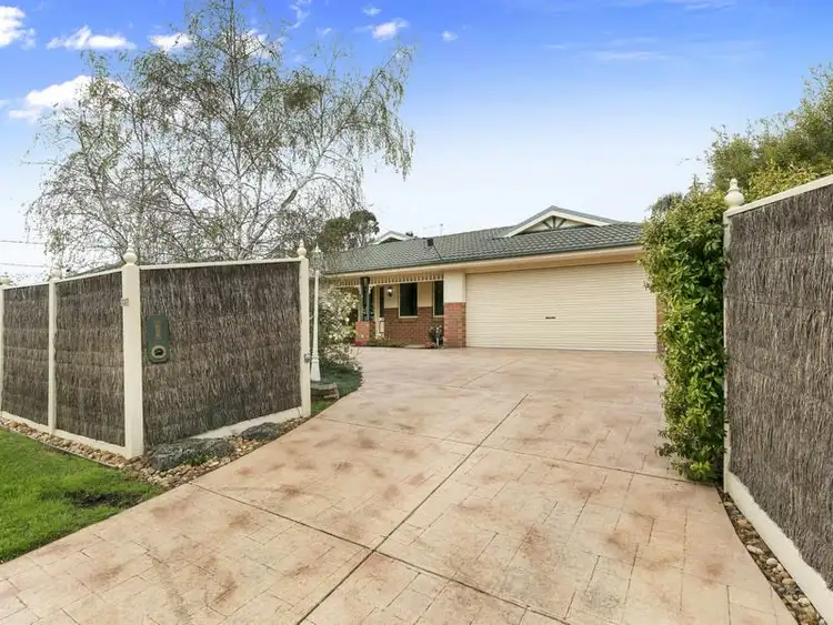 237 Bayview Road, Mccrae VIC 3938