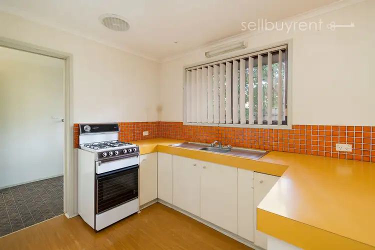 Fourth view of Homely house listing, 15 WILTSHIRE CRESCENT, Wodonga VIC 3690