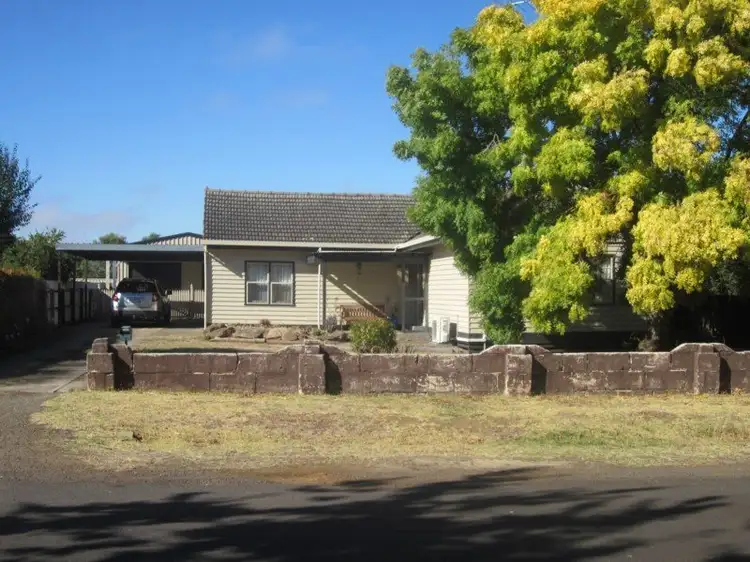 3 Lewis Street, Hamilton VIC 3300