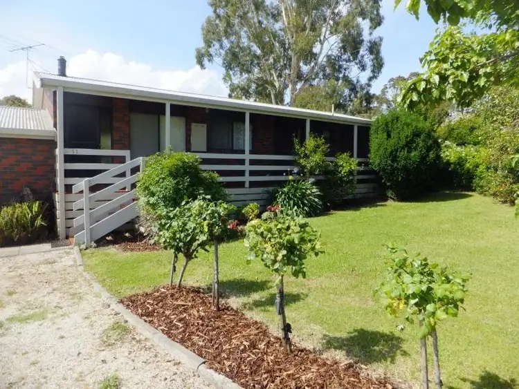 11 Taraview Court, Neerim South VIC 3831