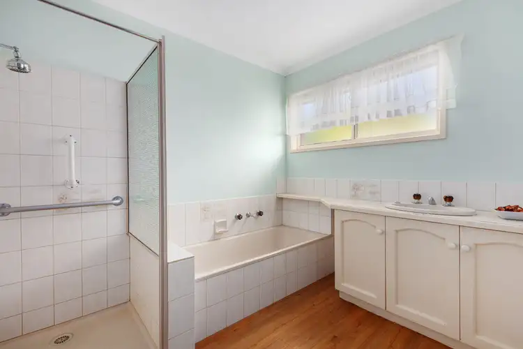 Sixth view of Homely unit listing, 1/2 Hopetoun Road, Drouin VIC 3818