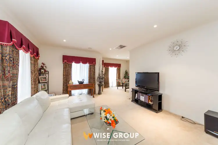 Second view of Homely house listing, 7 Aquamarine Court, Hampton Park VIC 3976