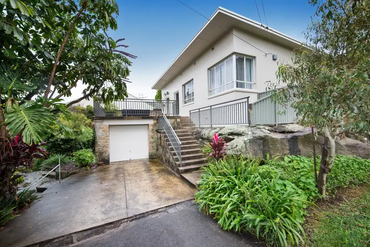19 Snowden Avenue, Sylvania NSW 2224