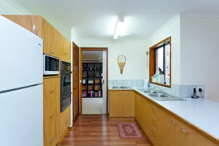 Fourth view of Homely house listing, 1 James court, Drouin VIC 3818