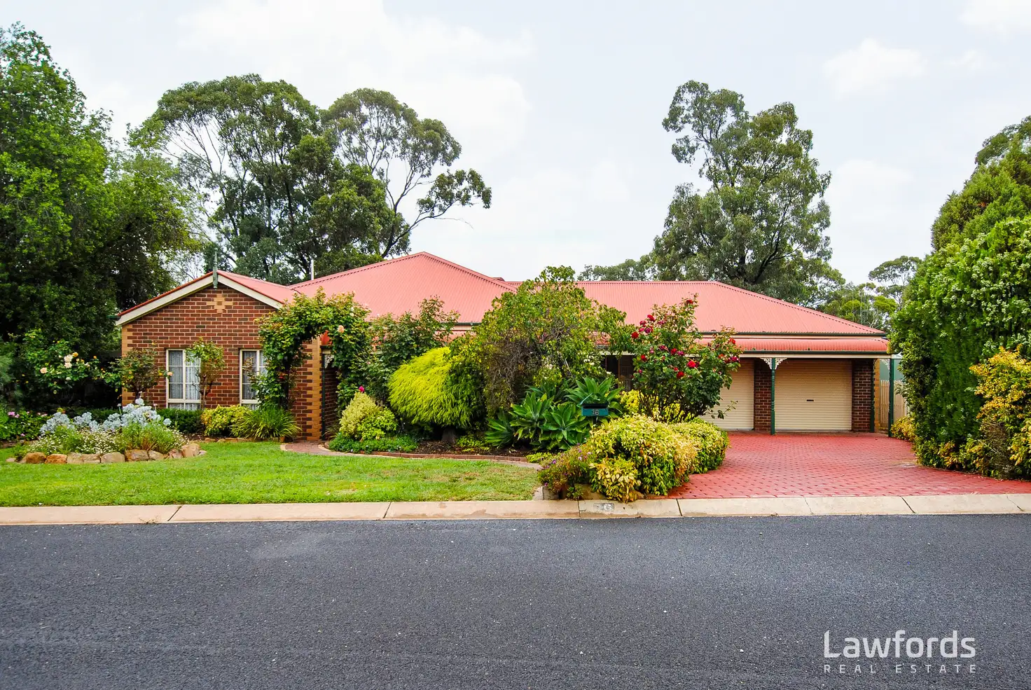 Main view of Homely house listing, 16 Greenwood Drive, Kennington VIC 3550