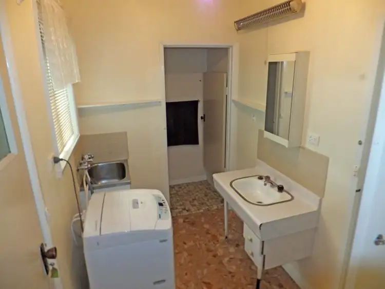 Seventh view of Homely unit listing, 4/245 Fenaughty Street, Kyabram VIC 3620