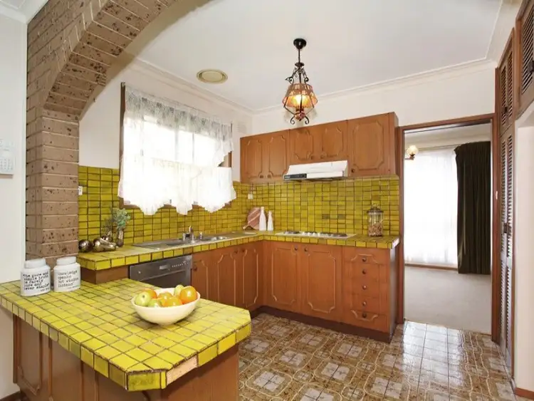 Third view of Homely house listing, 5 Sulby Place, Gladstone Park VIC 3043