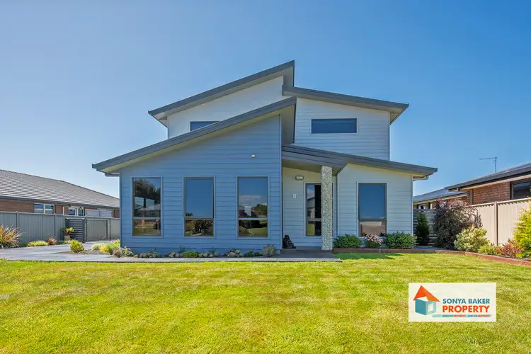 8 Sandy Crescent, Wynyard TAS 7325
