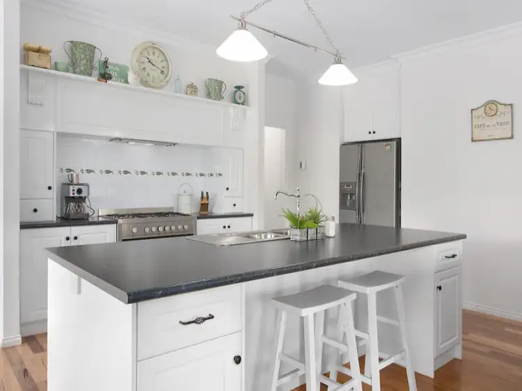 Second view of Homely house listing, 10 Patison Court, Drouin VIC 3818