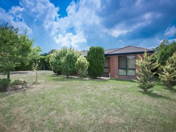 39 Ewing Drive, Romsey VIC 3434