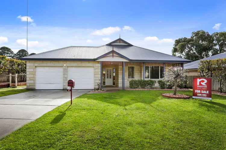 6 Norfolk Place, Port Fairy VIC 3284